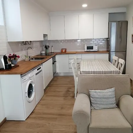 Semesterbostad Casa Amarela