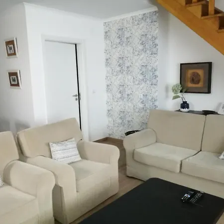 Casa Amarela Vila Franca do Rosario